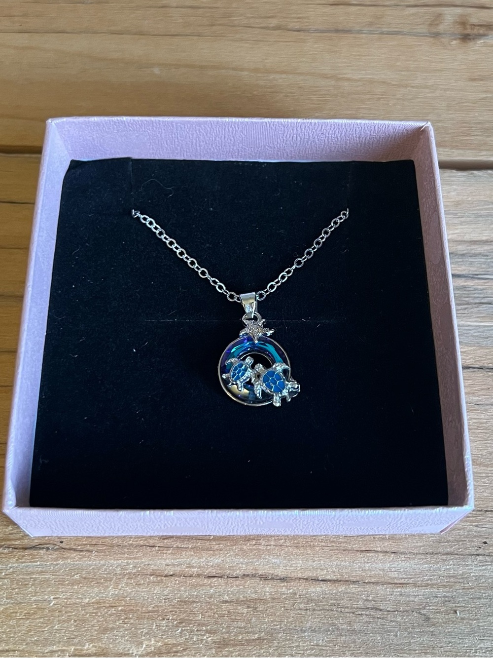 New-Silver-tone Blue Turtle Pendant Necklace With Gift Box - Picture 4 of 7
